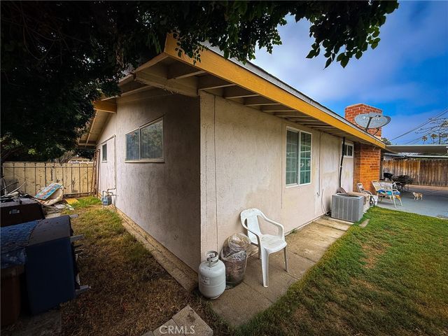 6712 La Jolla, Riverside, CA 92504