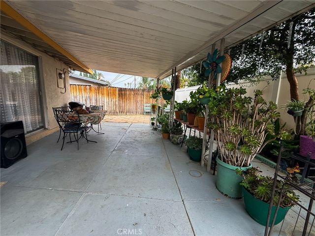 6712 La Jolla, Riverside, CA 92504