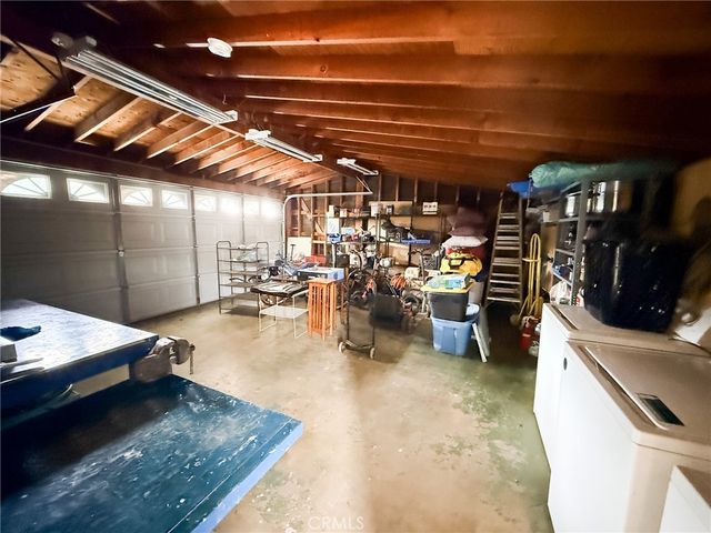 6712 La Jolla, Riverside, CA 92504