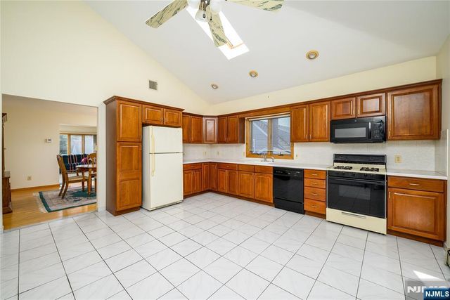 147 11th Street, Wood Ridge, NJ 07075