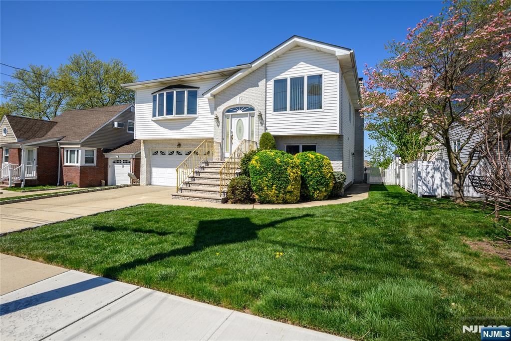 147 11th Street, Wood Ridge, NJ 07075