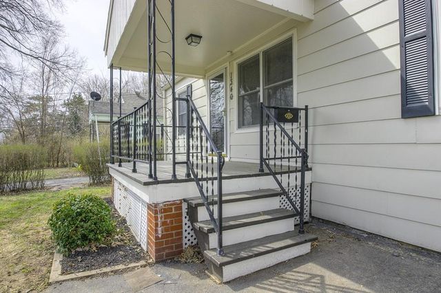 1340 S Main Street, Independence, MO 64055
