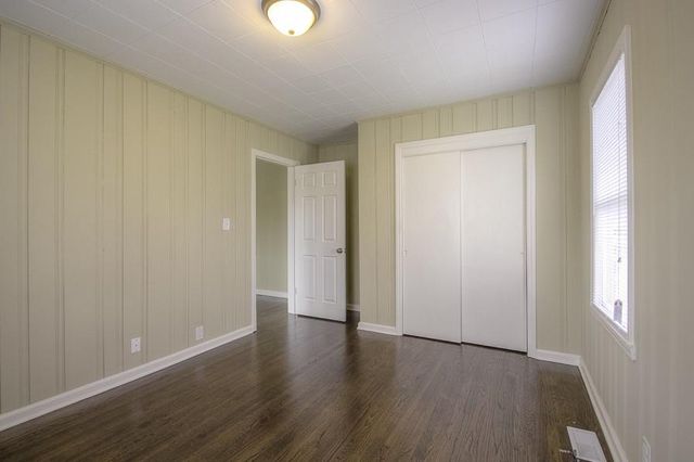 1340 S Main Street, Independence, MO 64055