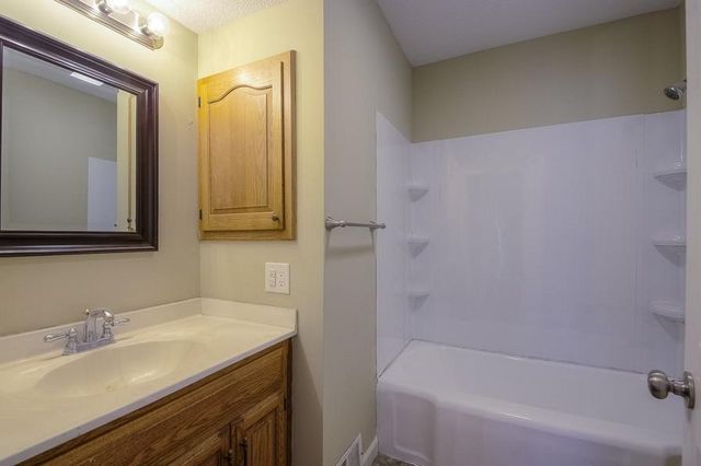1340 S Main Street, Independence, MO 64055