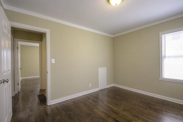 1340 S Main Street, Independence, MO 64055