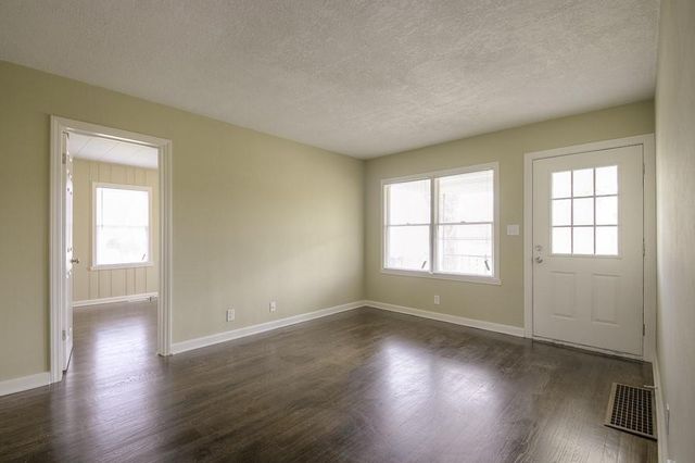 1340 S Main Street, Independence, MO 64055