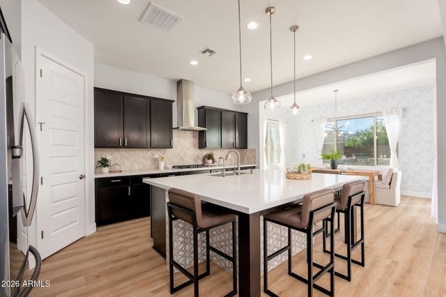 3413 E CREST Lane, Phoenix, AZ 85050