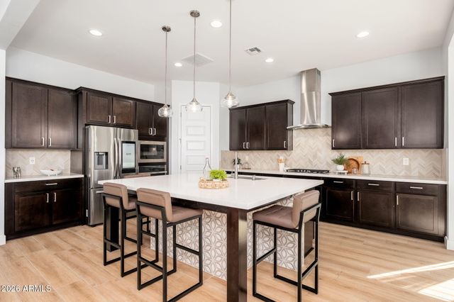 3413 E CREST Lane, Phoenix, AZ 85050