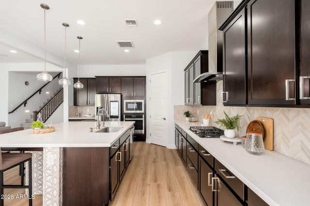 3413 E CREST Lane, Phoenix, AZ 85050