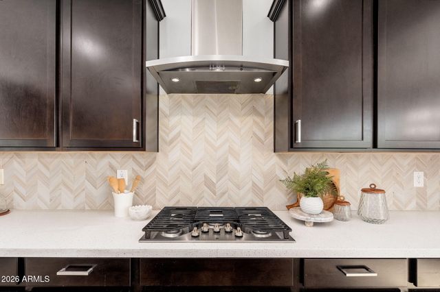 3413 E CREST Lane, Phoenix, AZ 85050