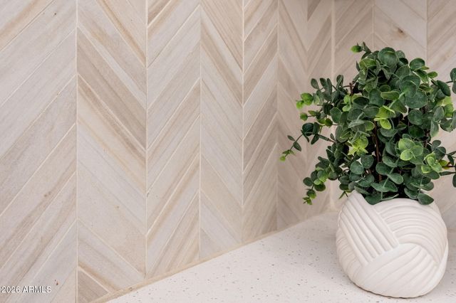 3413 E CREST Lane, Phoenix, AZ 85050