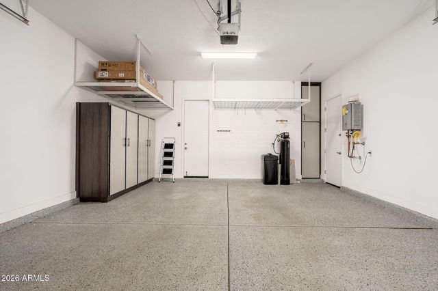 3413 E CREST Lane, Phoenix, AZ 85050