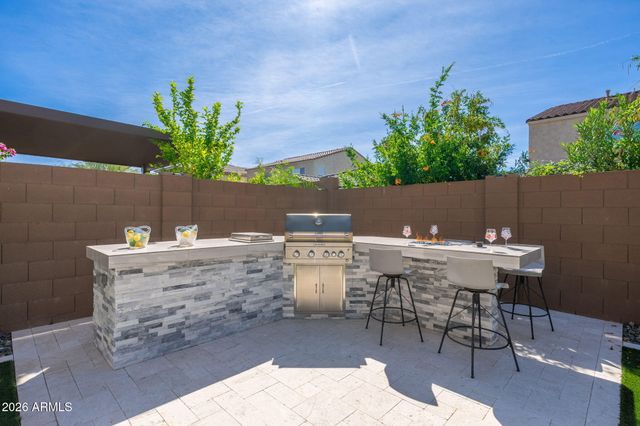 3413 E CREST Lane, Phoenix, AZ 85050