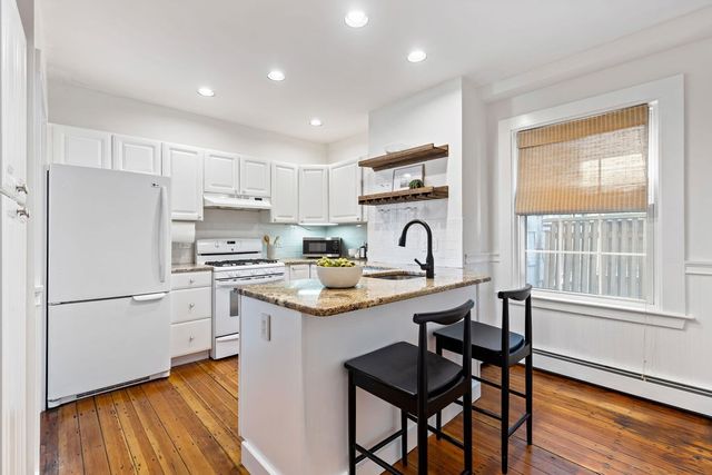 20 Lawrence St 1, Boston, MA 02129