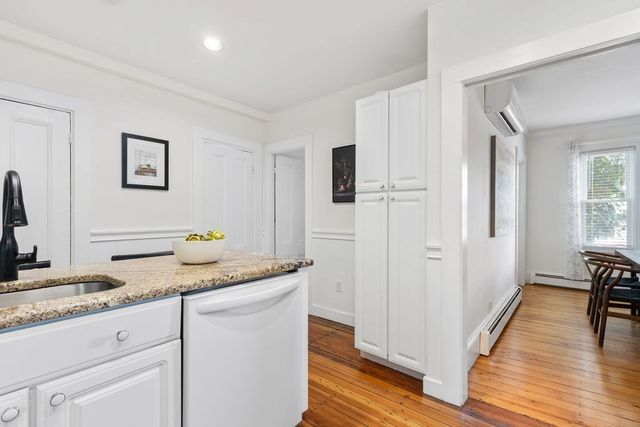 20 Lawrence St 1, Boston, MA 02129