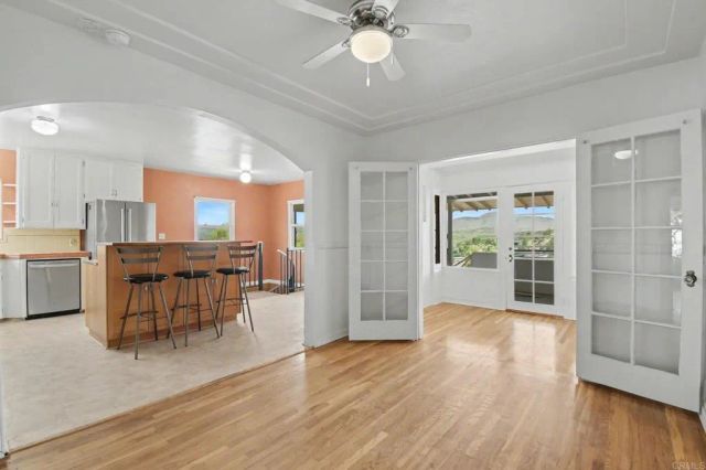 950 S Grade Road, Alpine, CA 91901