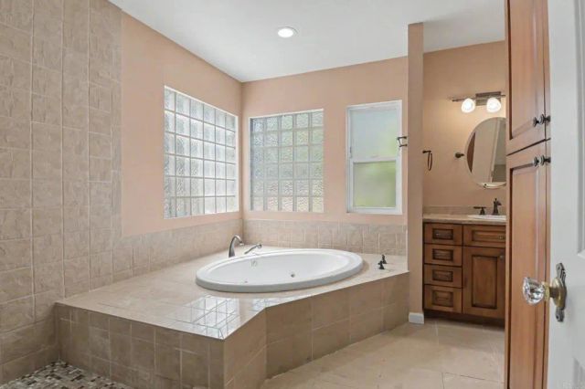 950 S Grade Road, Alpine, CA 91901
