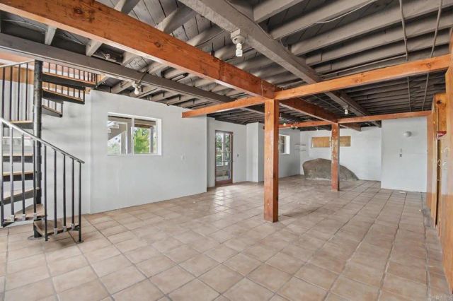 950 S Grade Road, Alpine, CA 91901