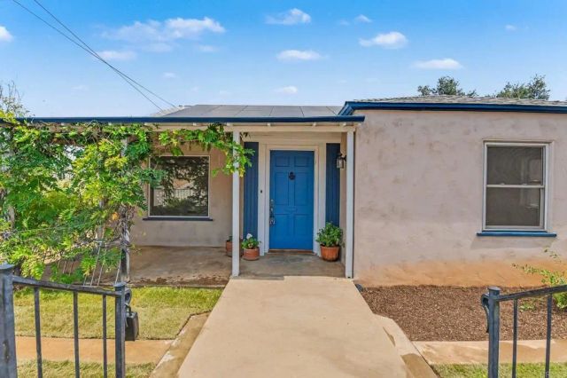 950 S Grade Road, Alpine, CA 91901