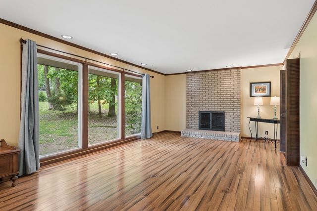 123 Trail East Drive, Hendersonville, TN 37075