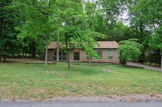 123 Trail East Drive, Hendersonville, TN 37075