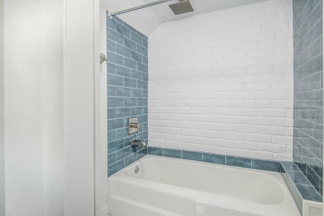 1942 Indiana Street, Houston, TX 77019