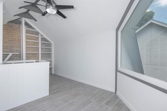 1942 Indiana Street, Houston, TX 77019