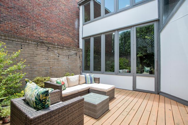 1942 Indiana Street, Houston, TX 77019