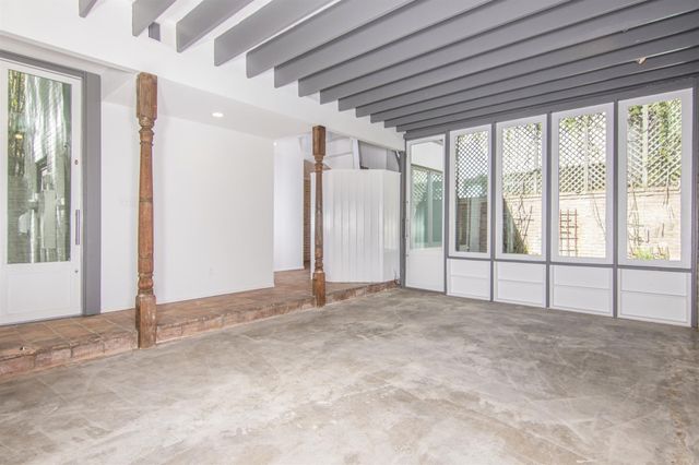 1942 Indiana Street, Houston, TX 77019