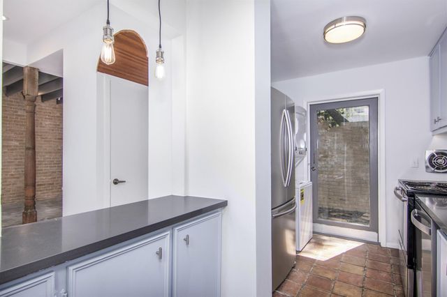 1942 Indiana Street, Houston, TX 77019