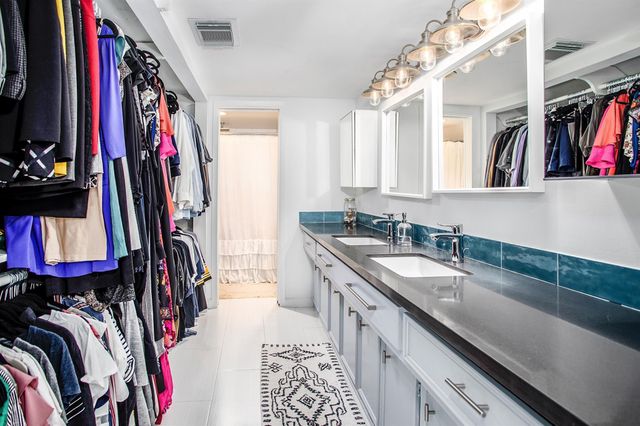 1942 Indiana Street, Houston, TX 77019