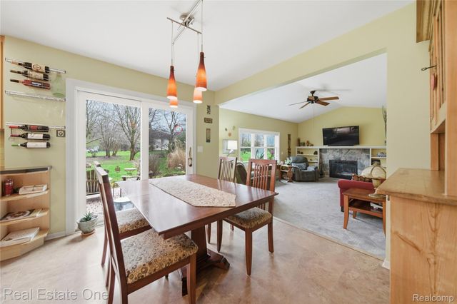 8135 Kimble Drive, Hamburg Township, MI 48169