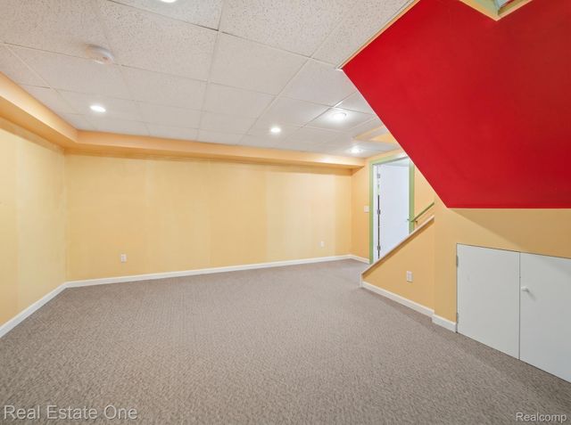 8135 Kimble Drive, Hamburg Township, MI 48169