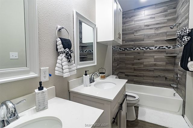 803 Hall St Street, Bryan, TX 77803