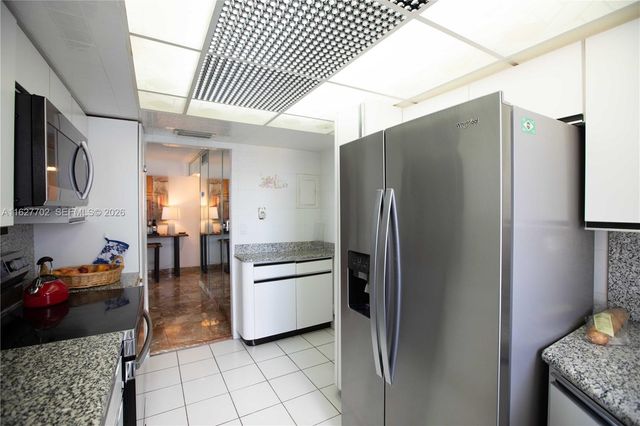 6039 Collins Ave 1728, Miami Beach, FL 33140