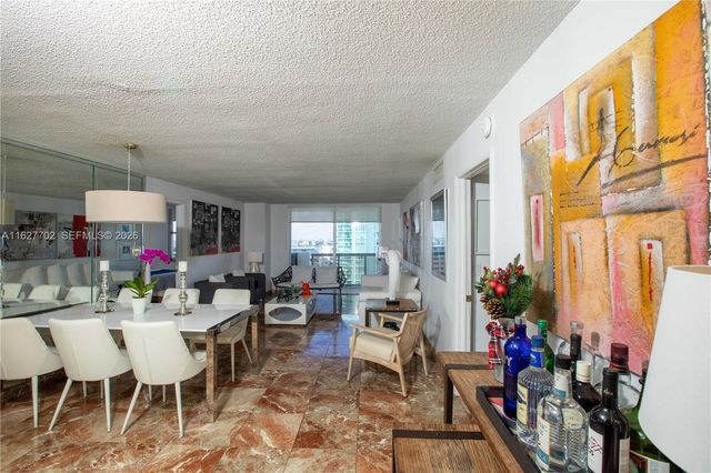 6039 Collins Ave 1728, Miami Beach, FL 33140