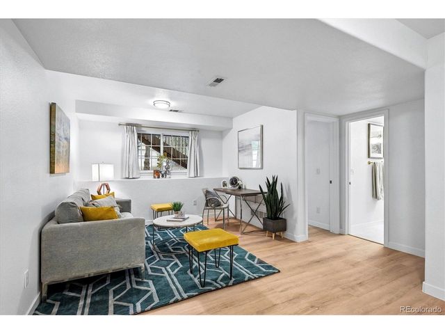 1385 S Ulster St, Denver, CO 80231