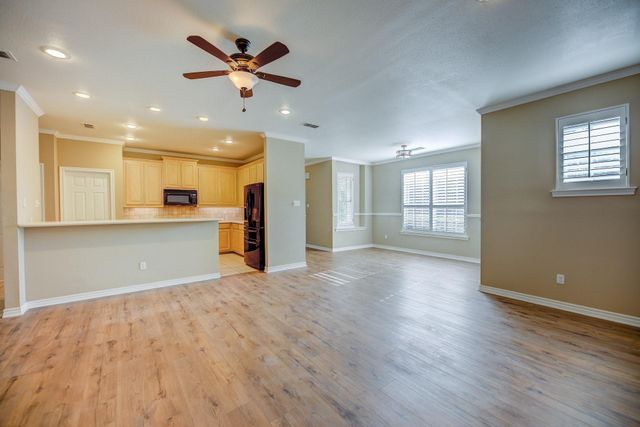5855 Pecan Chase, Benbrook, TX 76132