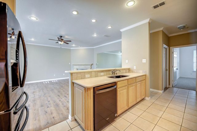 5855 Pecan Chase, Benbrook, TX 76132