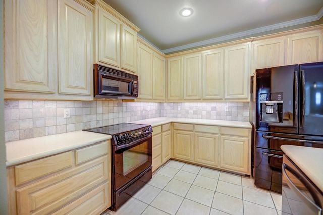 5855 Pecan Chase, Benbrook, TX 76132