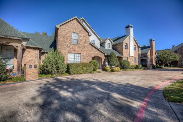 5855 Pecan Chase, Benbrook, TX 76132