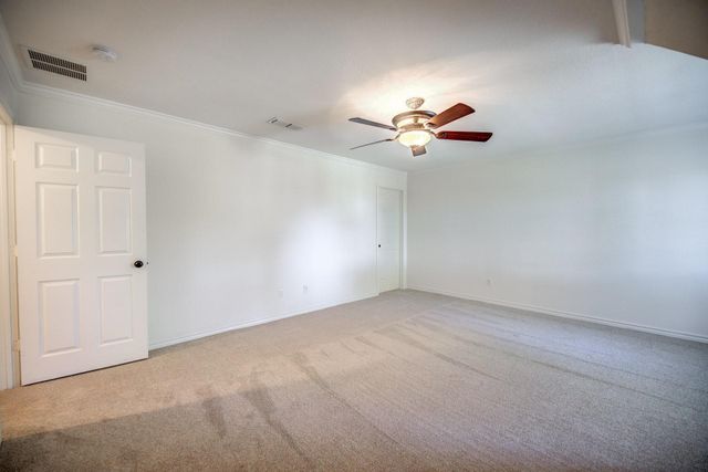 5855 Pecan Chase, Benbrook, TX 76132