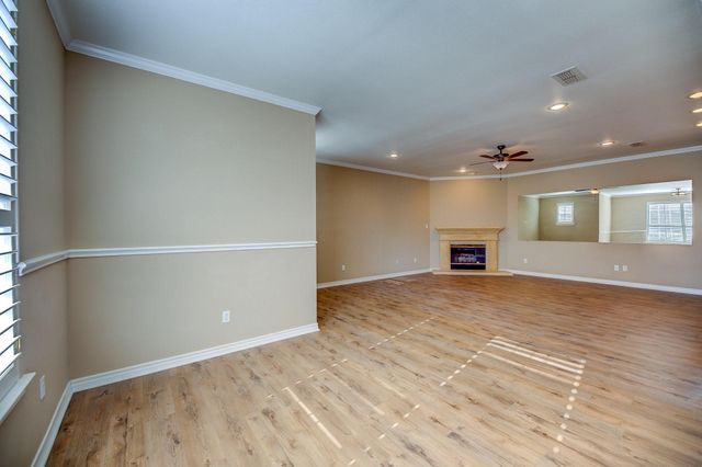 5855 Pecan Chase, Benbrook, TX 76132
