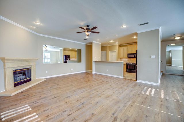 5855 Pecan Chase, Benbrook, TX 76132