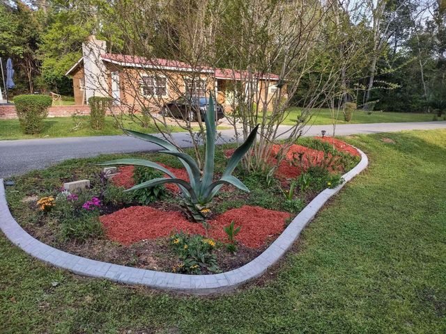 97 Neals Temple Road, Havana, FL 32333