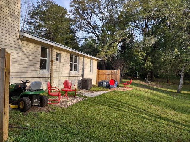 97 Neals Temple Road, Havana, FL 32333