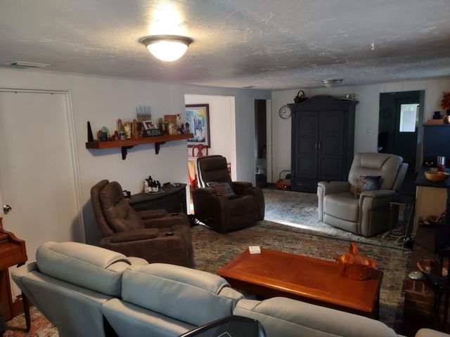 97 Neals Temple Road, Havana, FL 32333