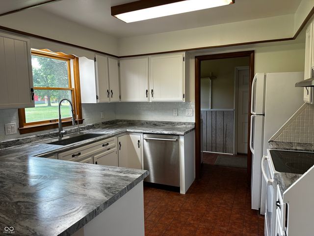 6660 E County Road 350 N, Brownsburg, IN 46112