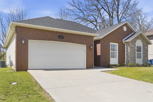 827 Gold Rush Avenue, Nixa, MO 65714