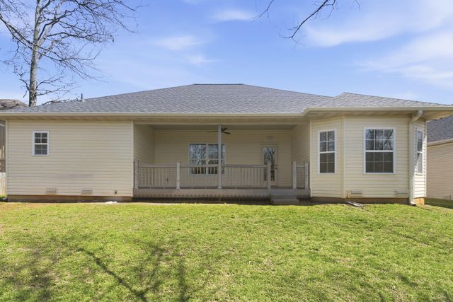 827 Gold Rush Avenue, Nixa, MO 65714